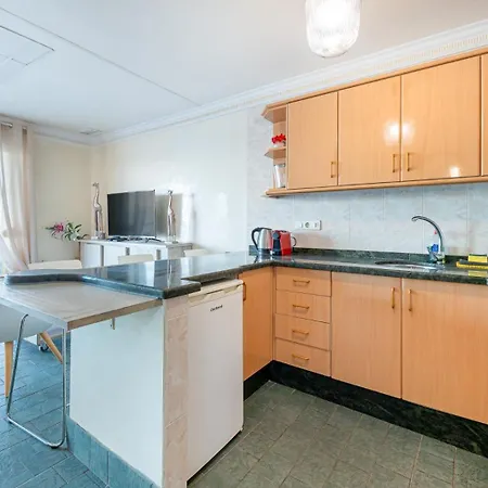 Hof Holland Carihuela Apartman