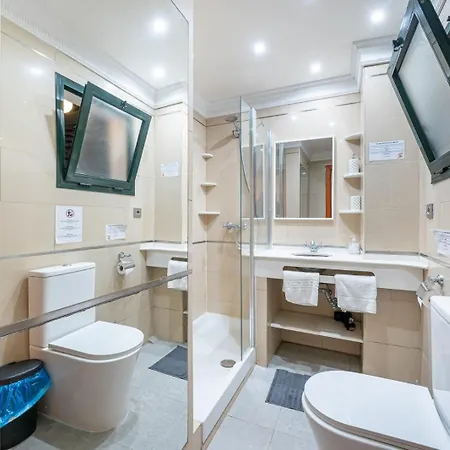 Hof Holland Carihuela Apartman Torremolinos